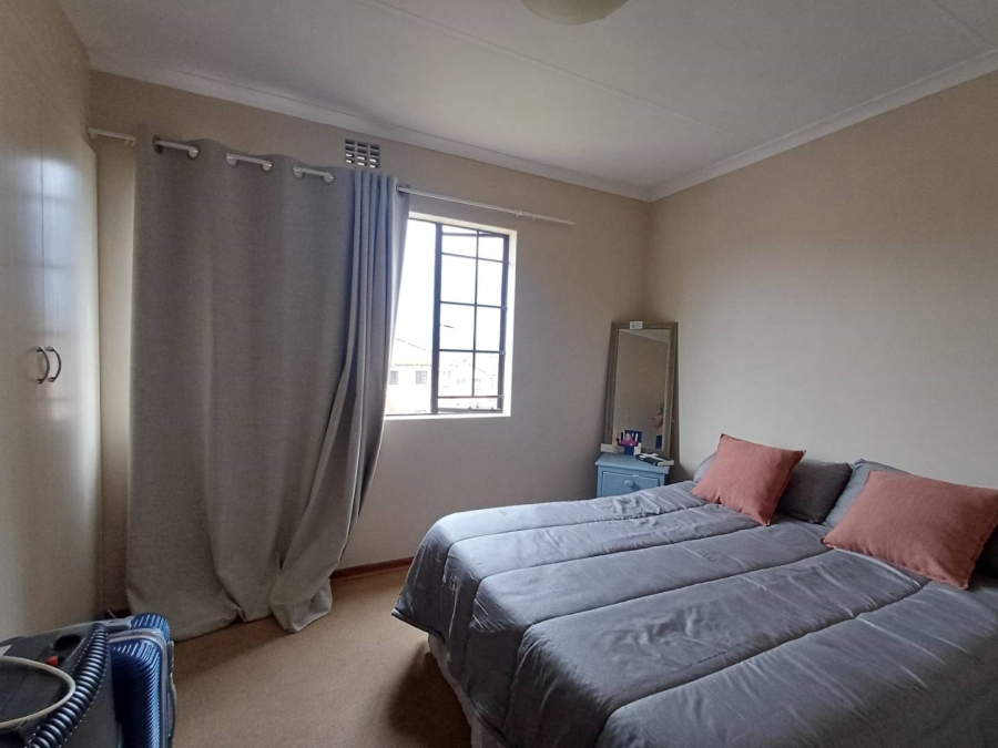 2 Bedroom Property for Sale in Hillside Free State